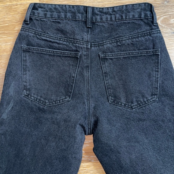 đź‘‘PRINCESS POLLYđź‘‘ Black Distressed Denim Jeans - Picture 6 of 6